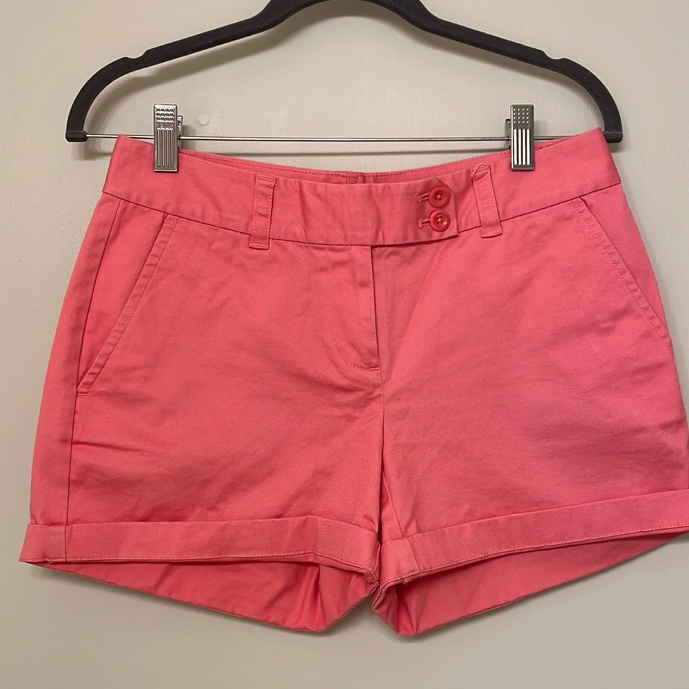Vineyard Vines shorts